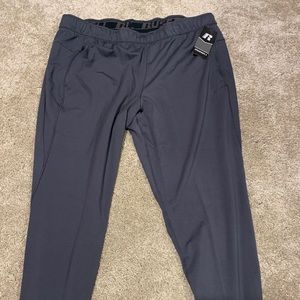NEW Men’s Russell sweatpants size 2XL.